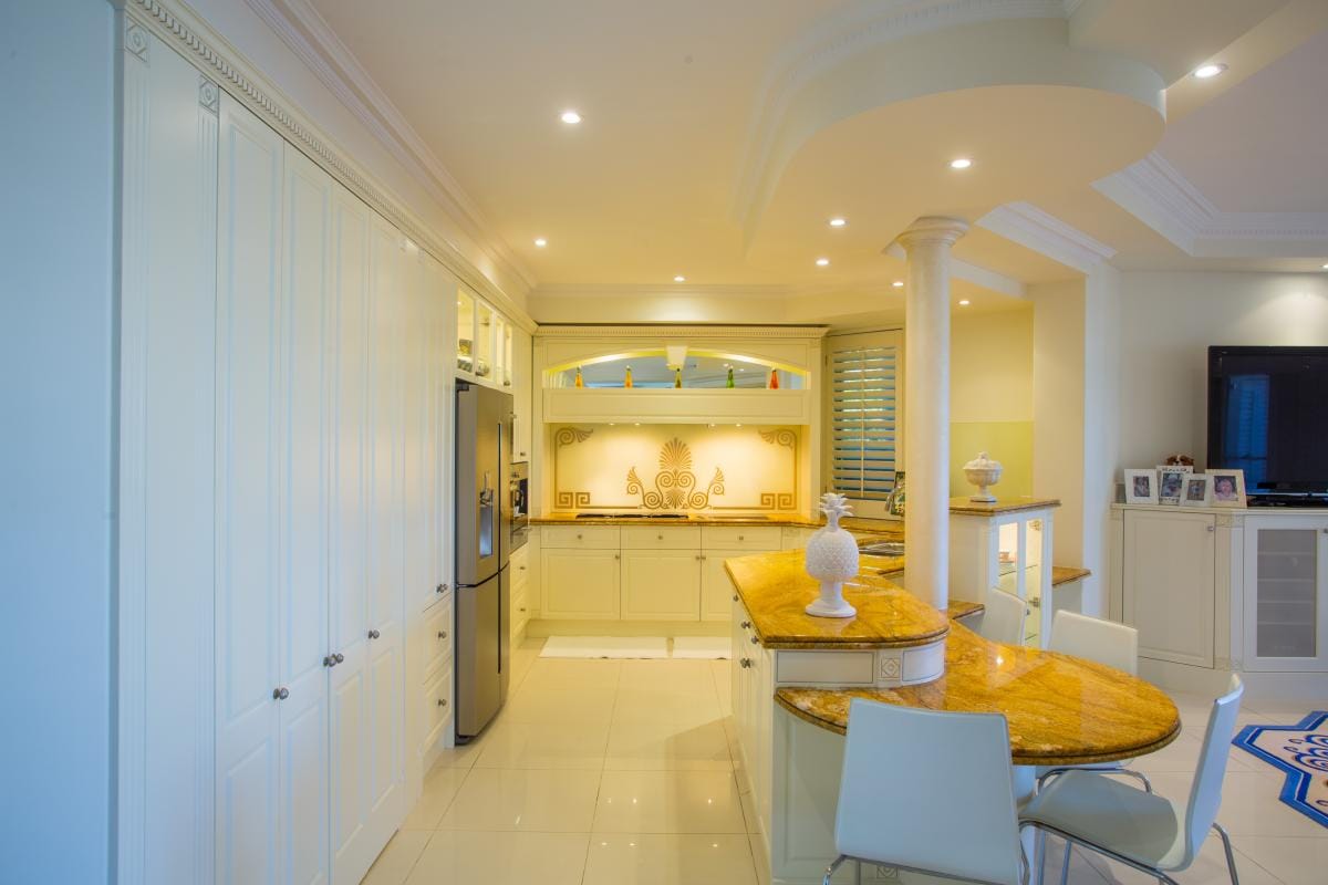 Sanctuary Cove Riverside Modular Kitchen Design