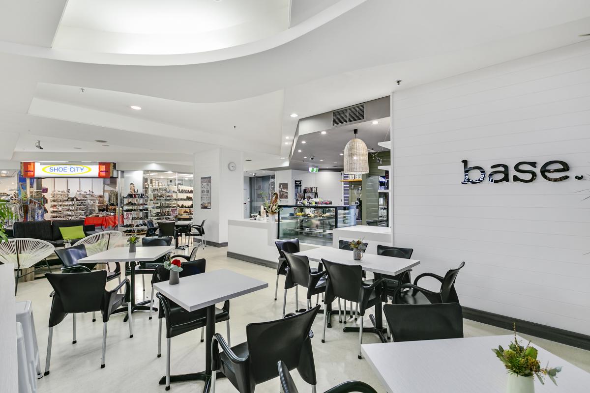 Open Empty Food Area Design