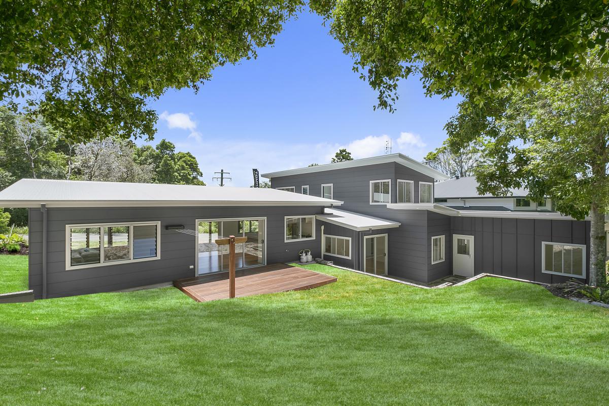 Tea Tree Court Custom Design