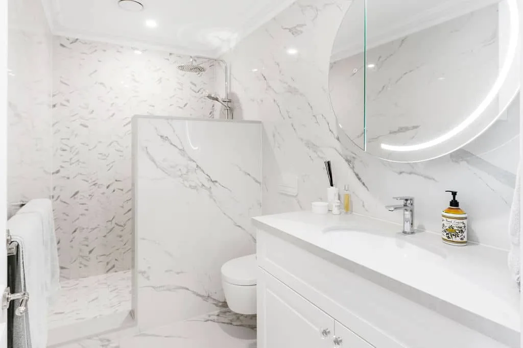 Beachfront outdoor entertaining area with LED lighting and open-plan living La Sabbia Gold Coast renovation