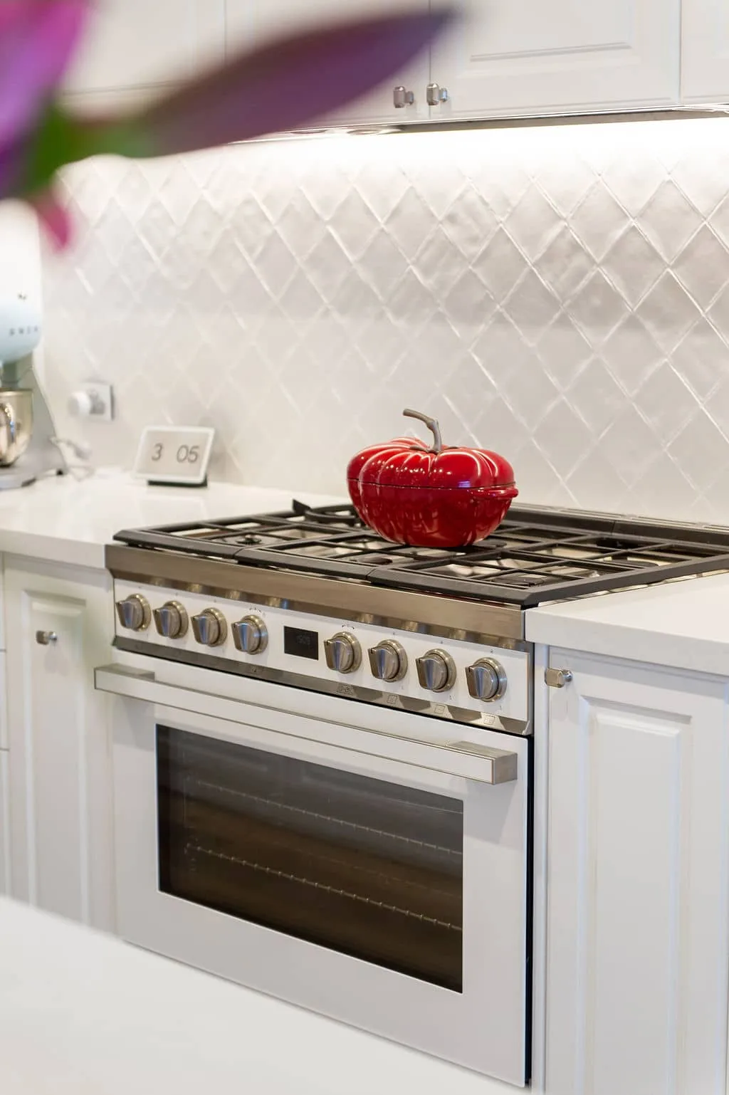 Beachfront outdoor entertaining area with LED lighting and open-plan living La Sabbia Gold Coast renovation