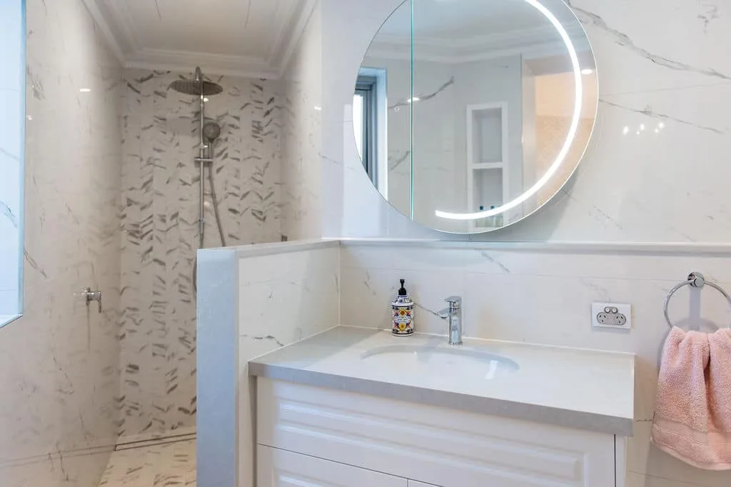 Beachfront outdoor entertaining area with LED lighting and open-plan living La Sabbia Gold Coast renovation